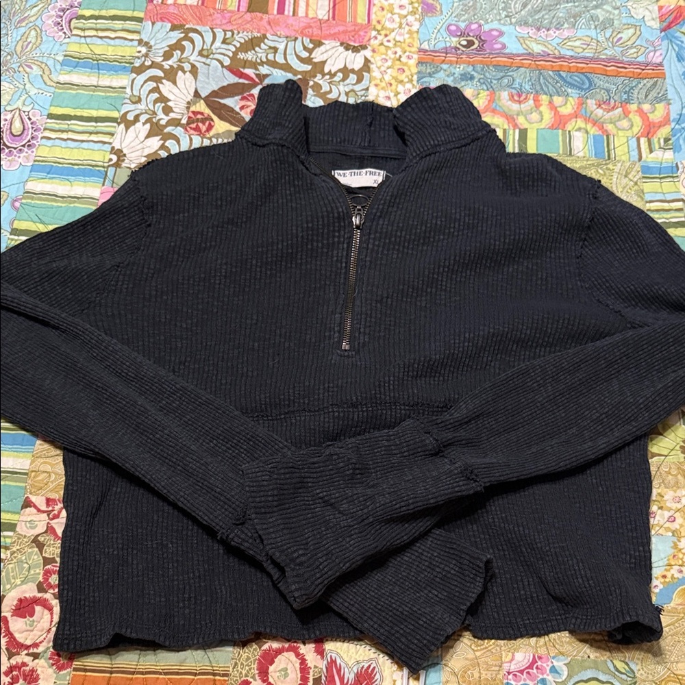 We The Free‎ Dark Gray Zip-Up Sweater